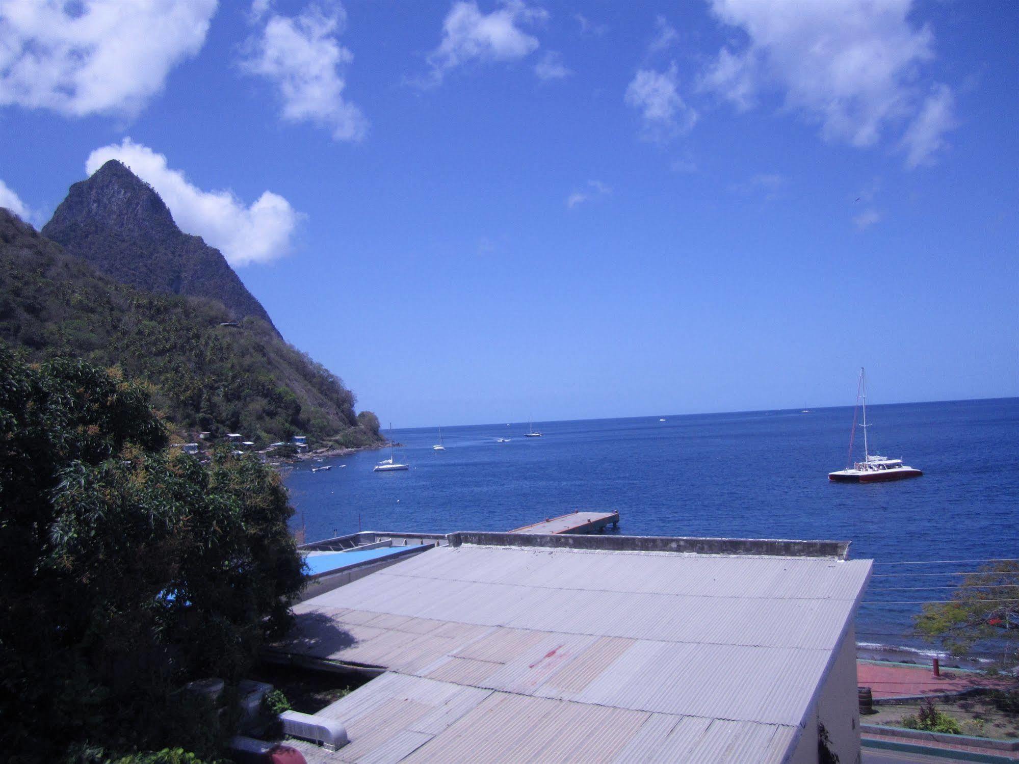 The Downtown Hotel Soufrière Exterior foto